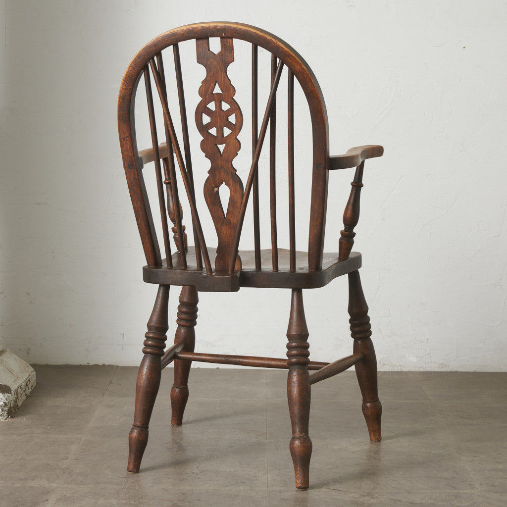 英国アンティーク ホイールバックウィンザーアームチェア｜rocca