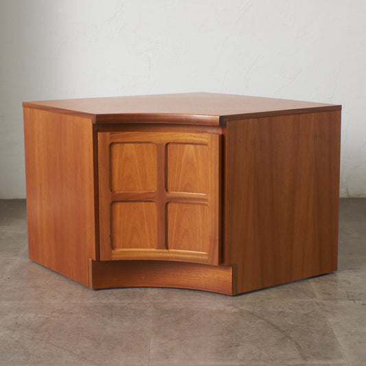 ヴィンテージ 凹型コーナーキャビネット