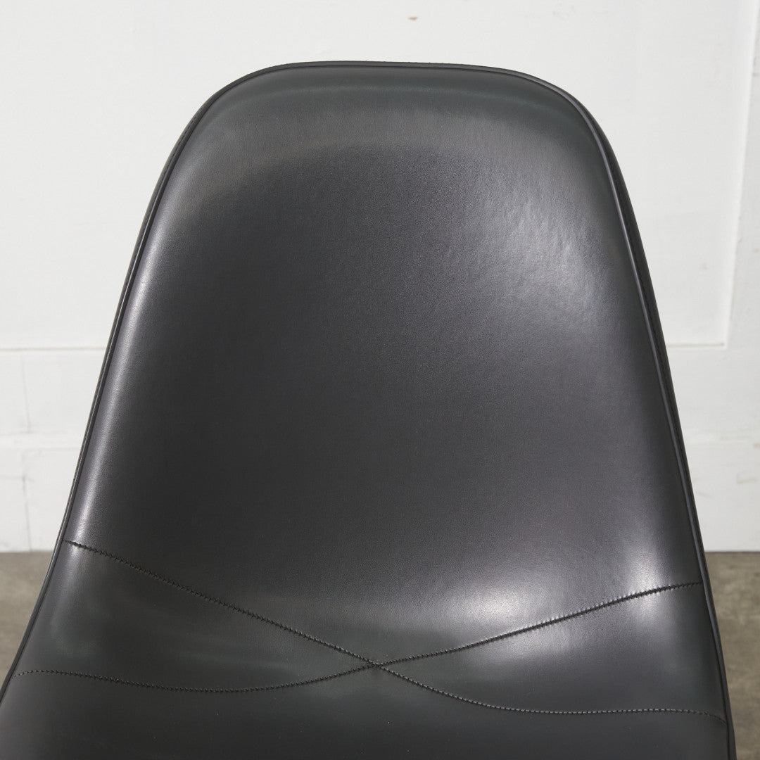 サイドシェルチェア スタッキングベース