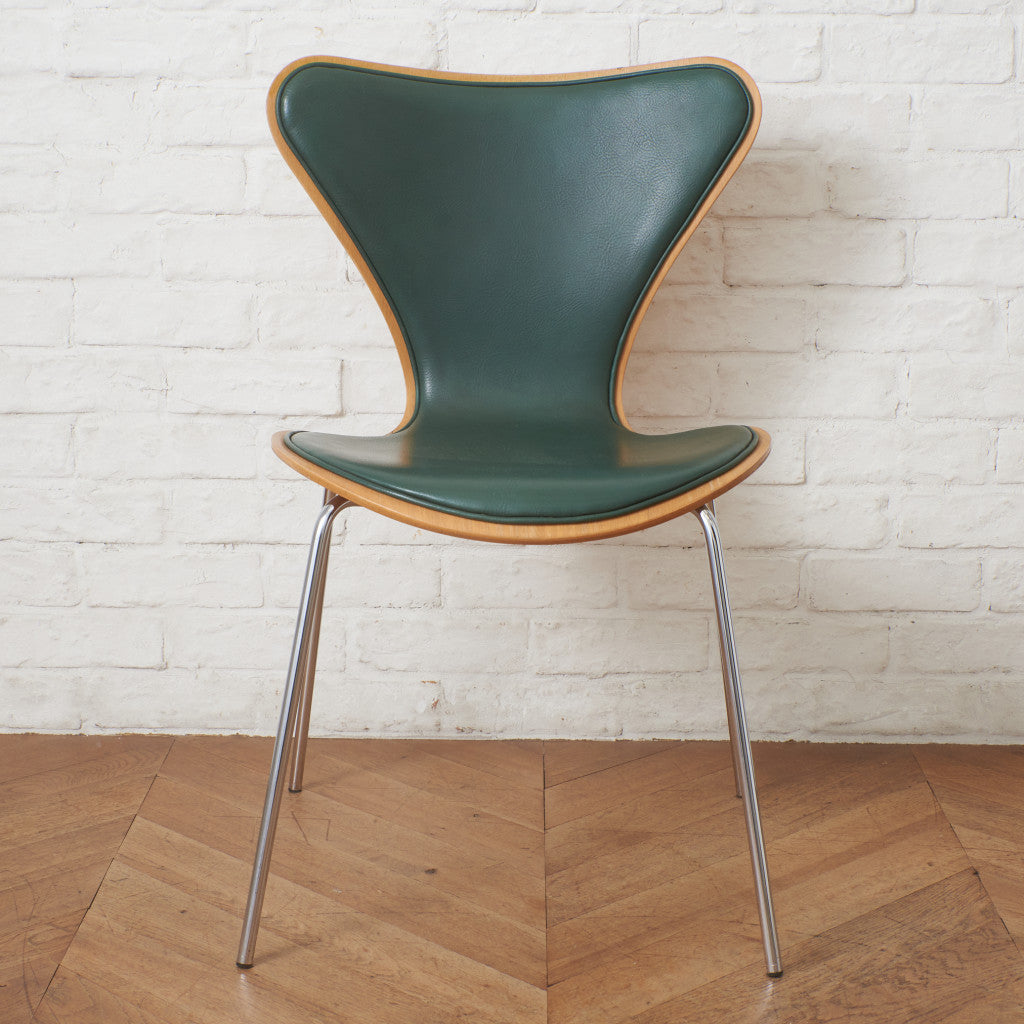 セブンチェア / フロントパディング