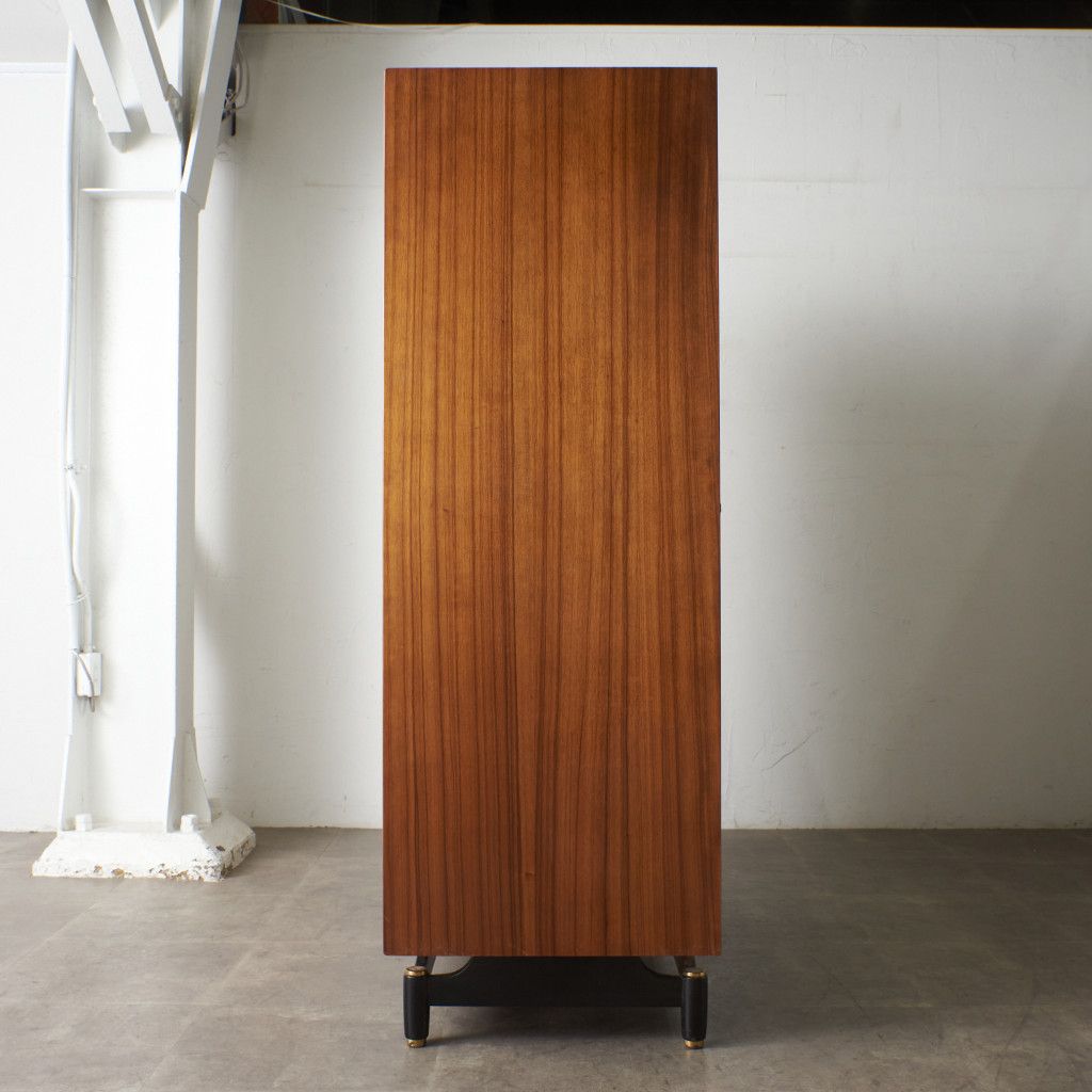 Tola&black 3ドア ワードローブ