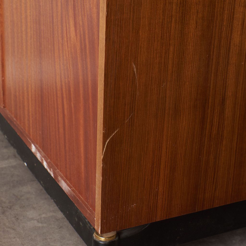 Tola&black 3ドア ワードローブ