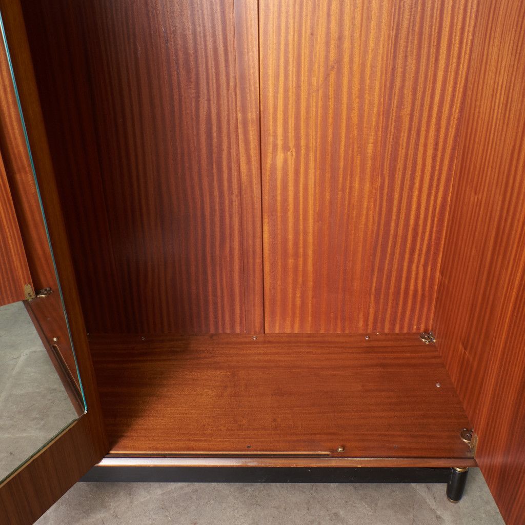 Tola&black 3ドア ワードローブ