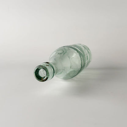 ヴィンテージ ガラスボトル