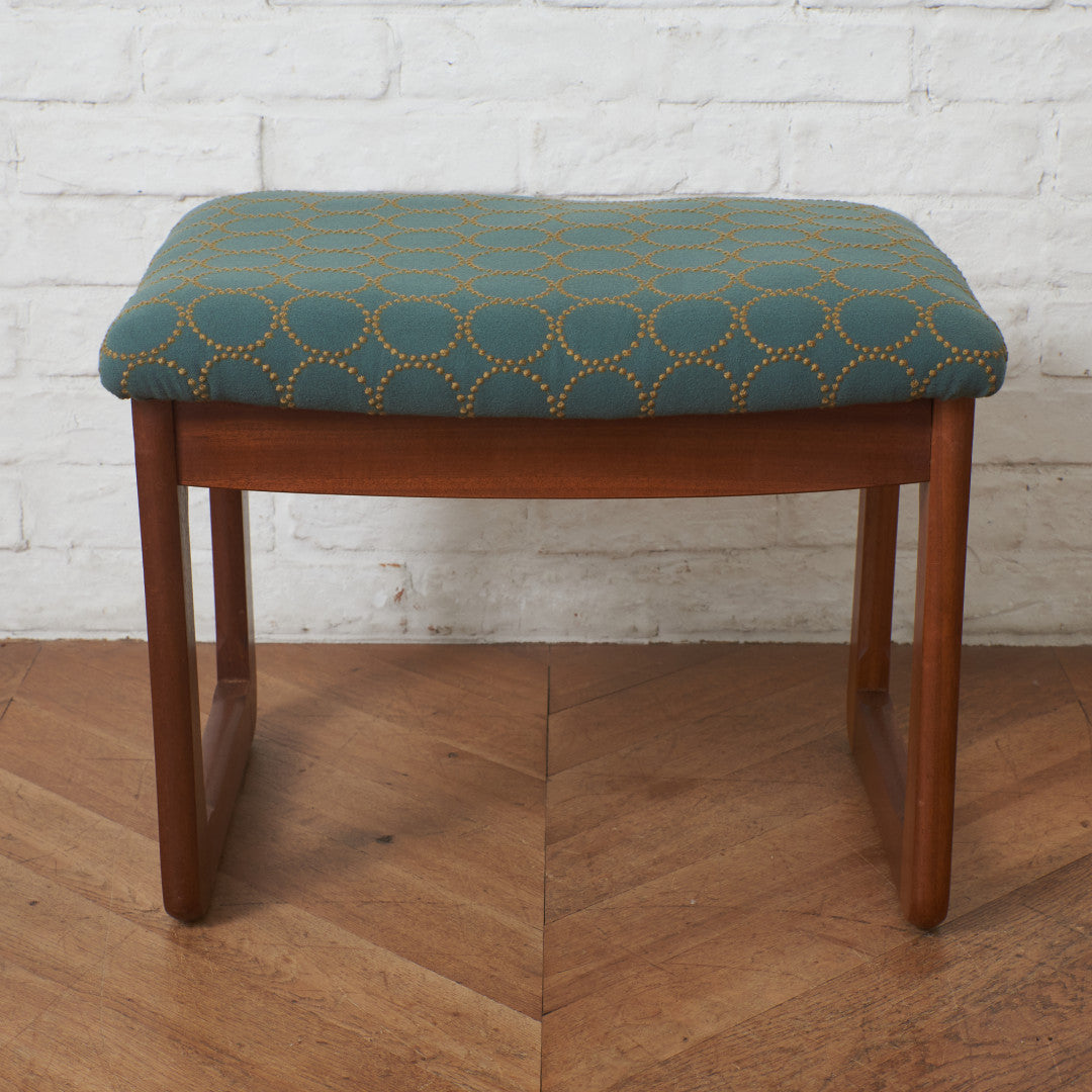 ヴィンテージ スツール / 張替済 (ミナぺルホネン タンバリン)