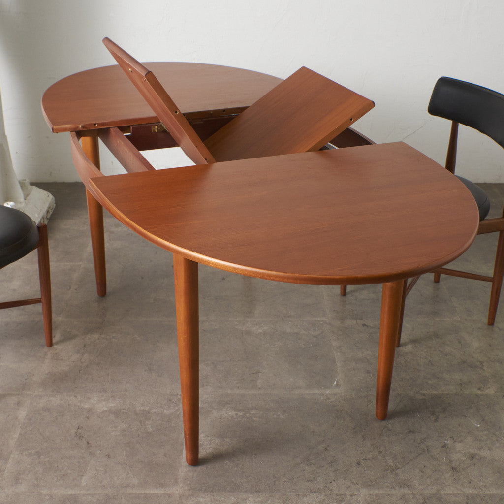 ヴィンテージ エクステンション オーバルダイニングテーブル