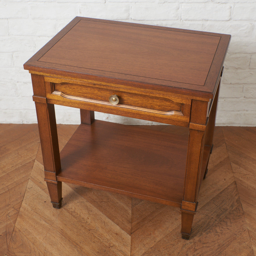 TRIUNE ナイトテーブル – rocca rocca