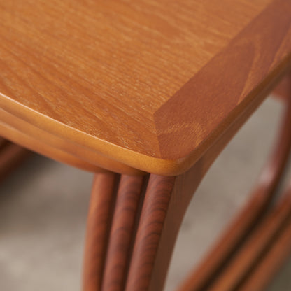 Burlington ネストテーブル