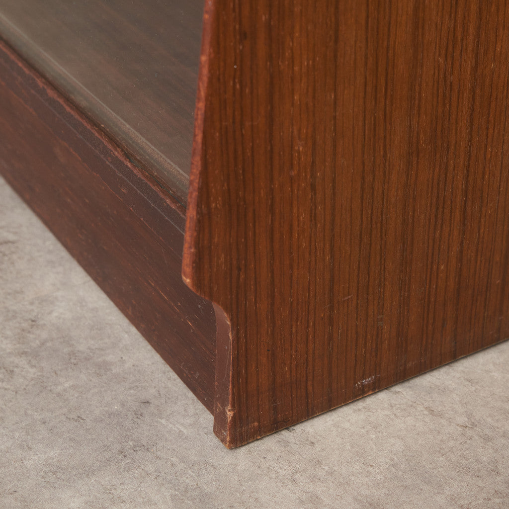 Brandon ガラスキャビネット