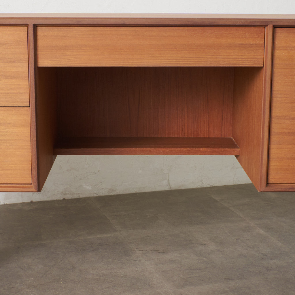 Form FIVE ヴィンテージデスク (2000)