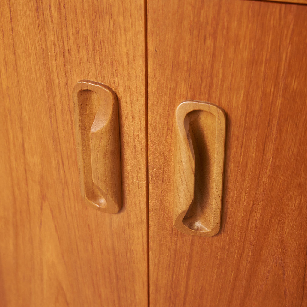 Fresco コーナーキャビネット