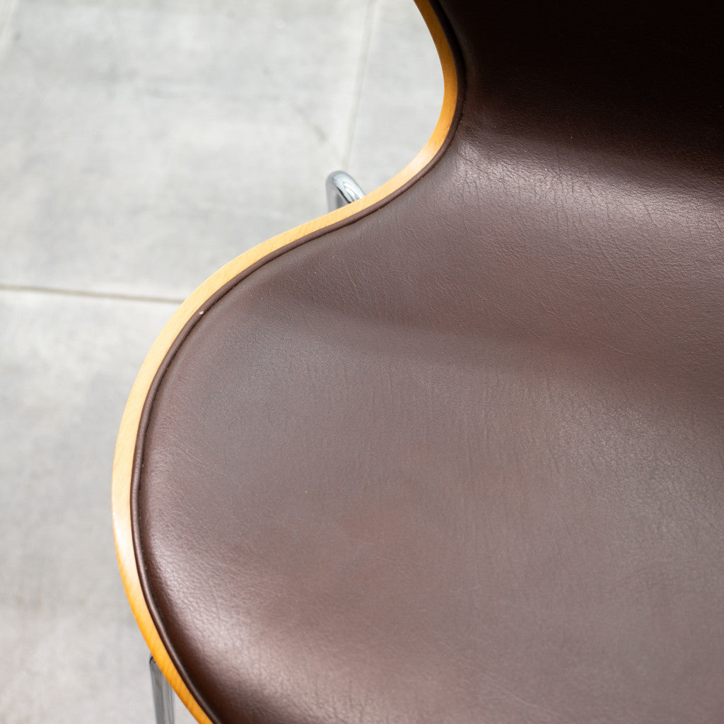 セブンチェア / フロントパディング