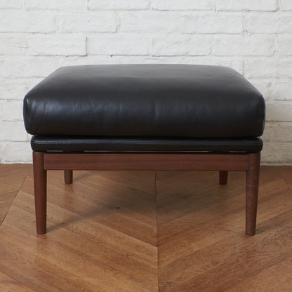 HORSE SHOE オットマン