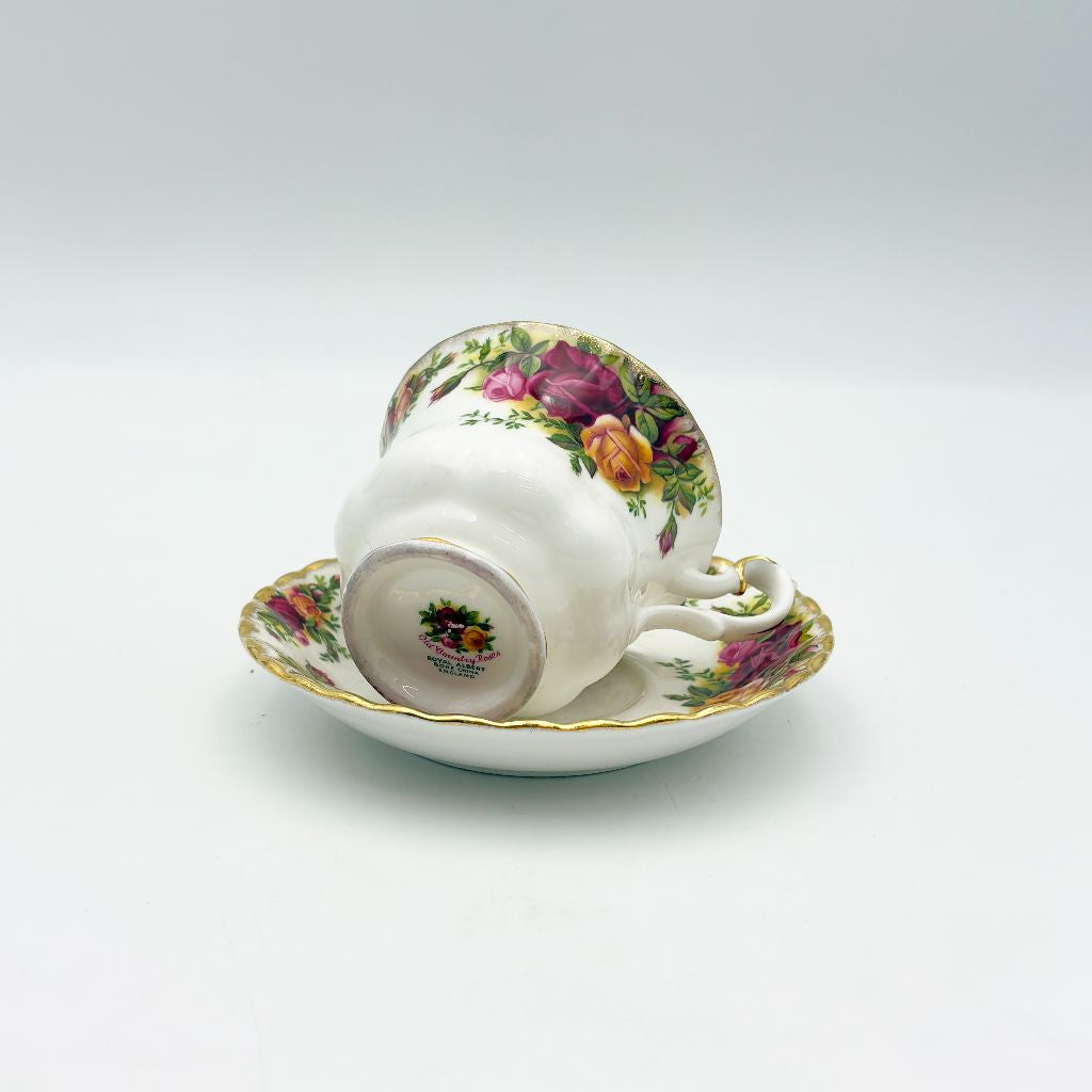 オールドカントリーローズ　スープカップ&ソーサー　ペア✖️4セット オールドカントリーローズ スープカップ&ソーサー ペア✖️4セット