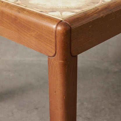 タイルトップ コーヒーテーブル