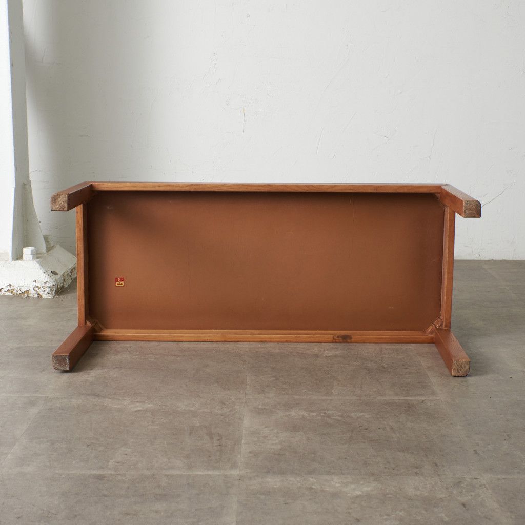 タイルトップ コーヒーテーブル