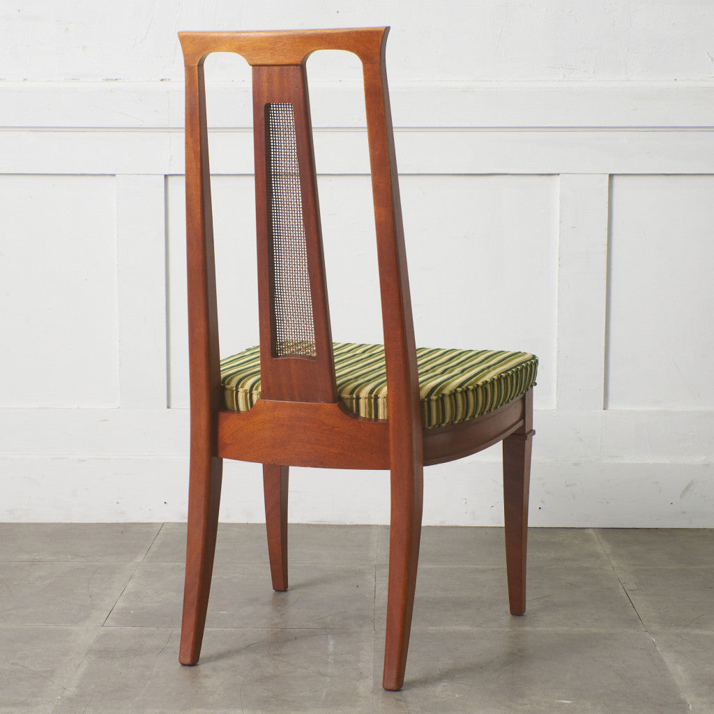 TRIUNE サイドチェア