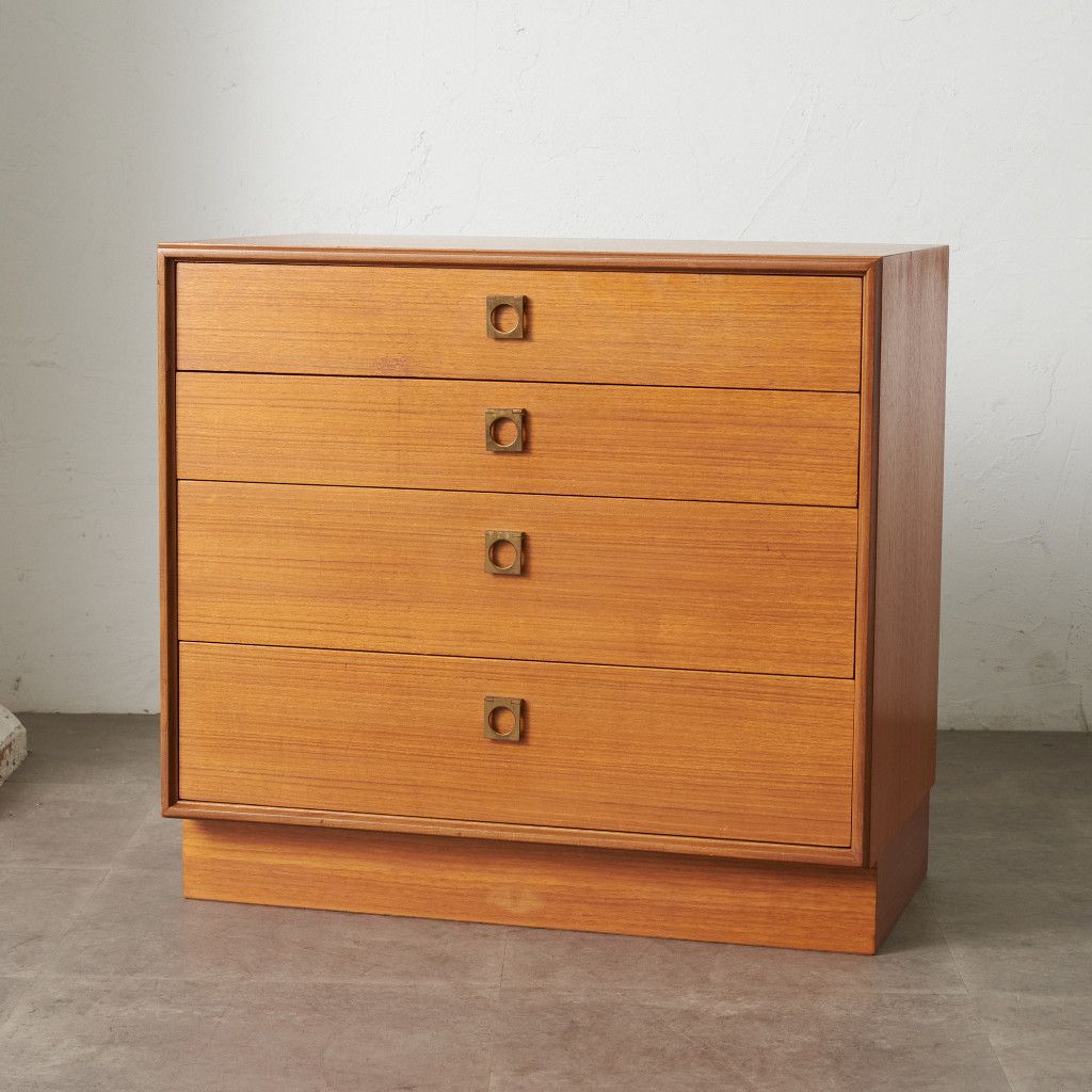 Form FIVE 4段チェスト