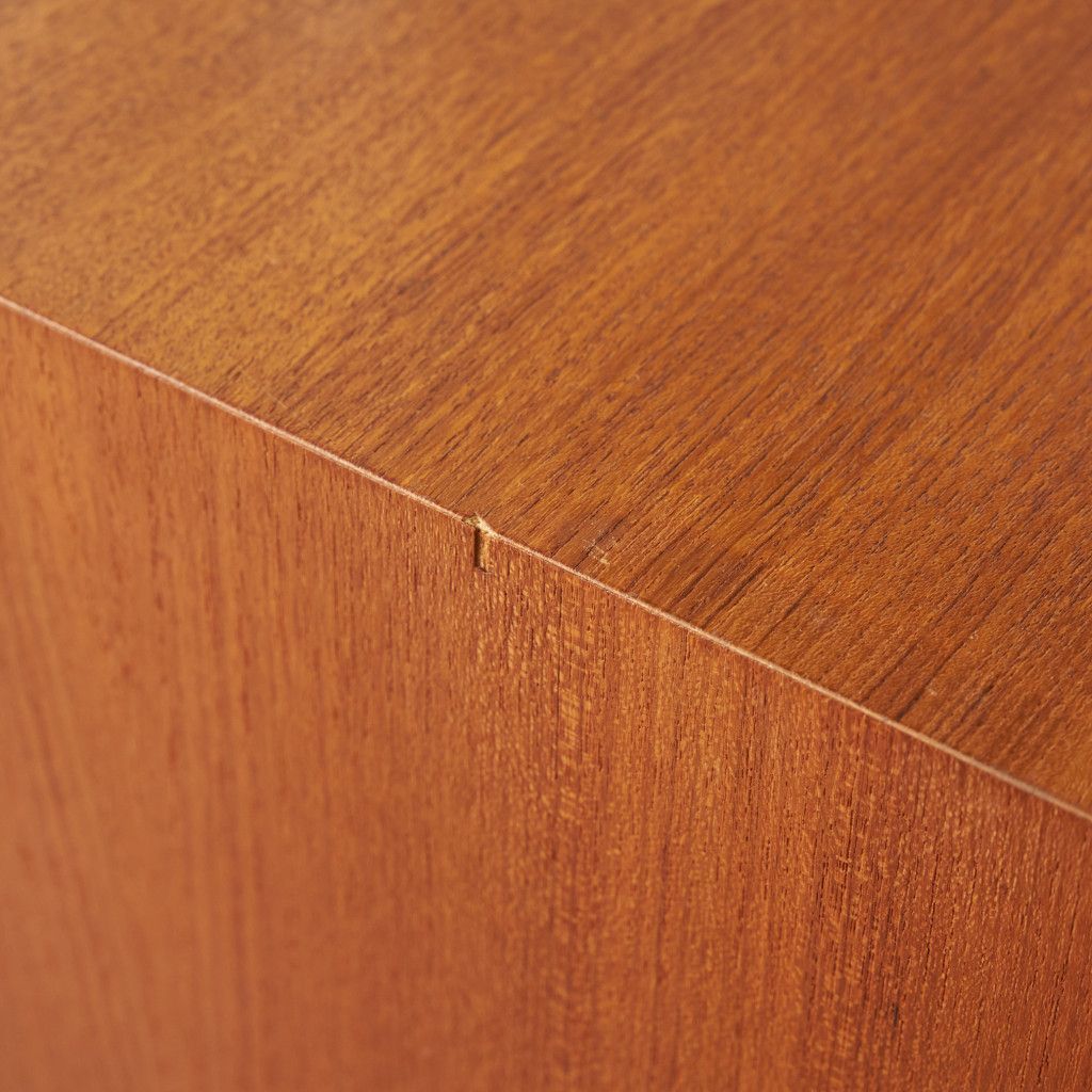 Form FIVE 4段チェスト