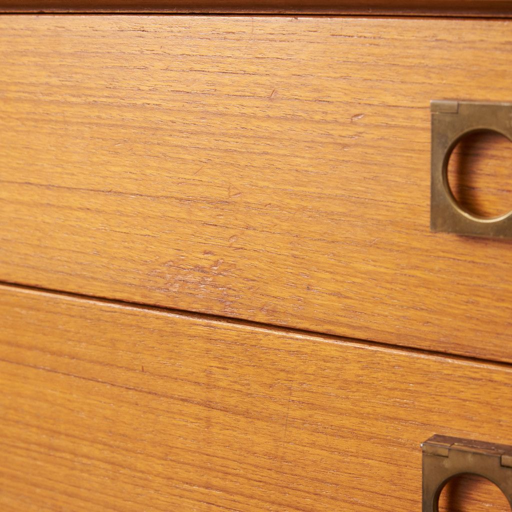 Form FIVE 4段チェスト