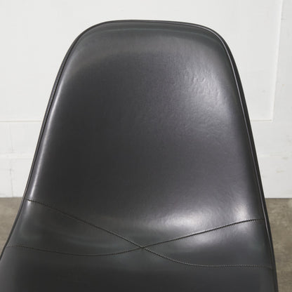 サイドシェルチェア スタッキングベース