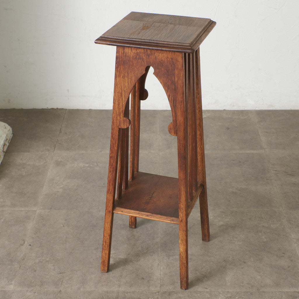 英国アンティーク  アーツアンドクラフツ様式 プランタースタンド