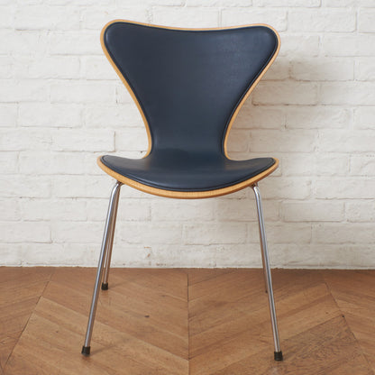 セブンチェア / フロントパディング