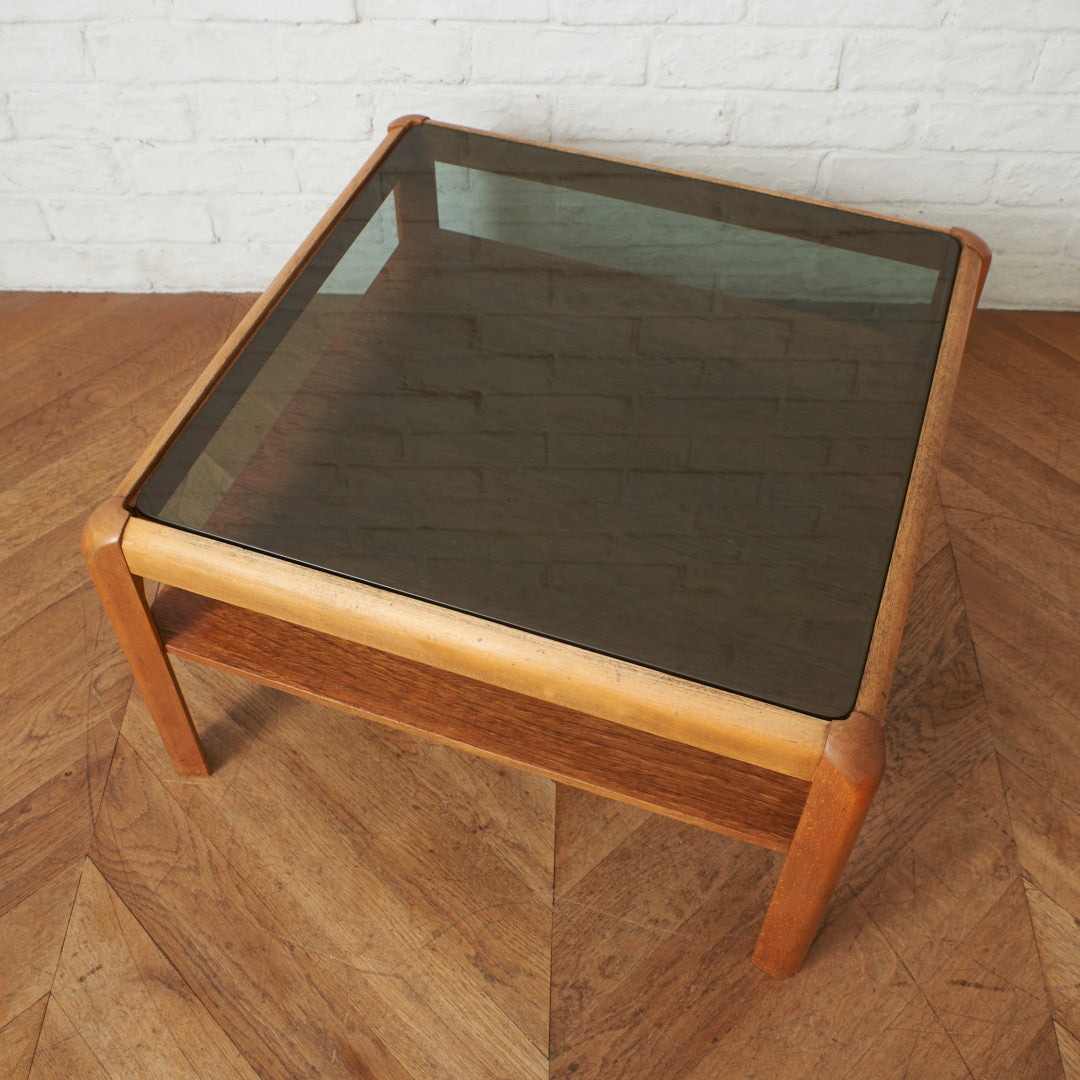 ヴィンテージ スモークガラストップ コーヒーテーブル