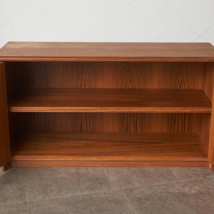 Form FIVE キャビネット