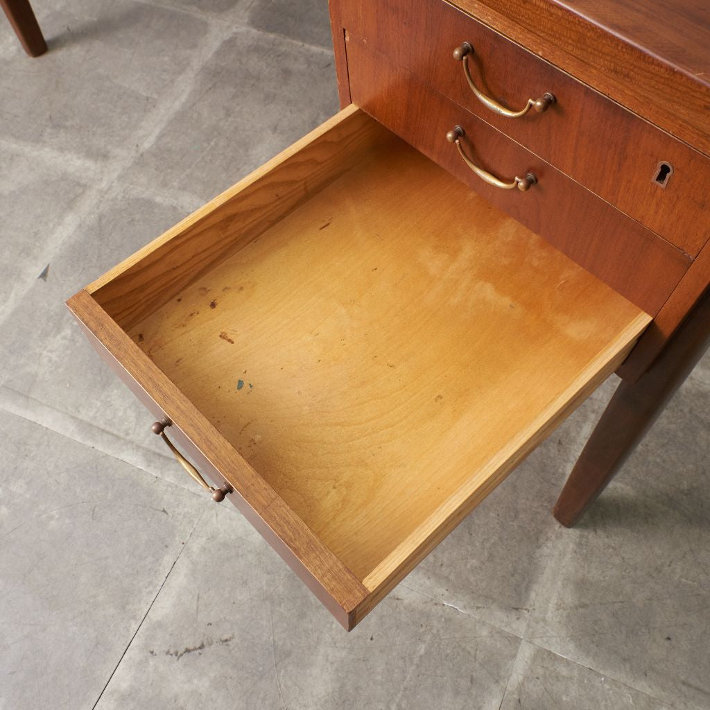 デンマーク製ヴィンテージ 両袖デスク