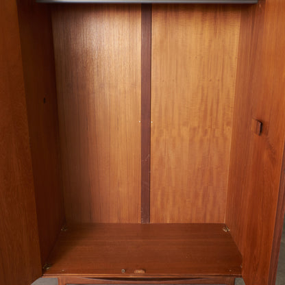 Danish ワードローブ