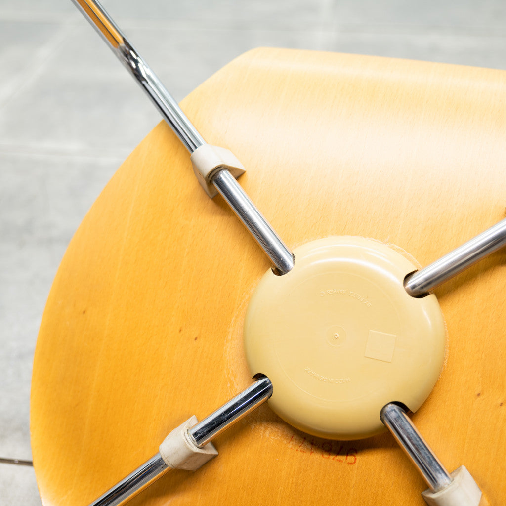 セブンチェア / フロントパディング