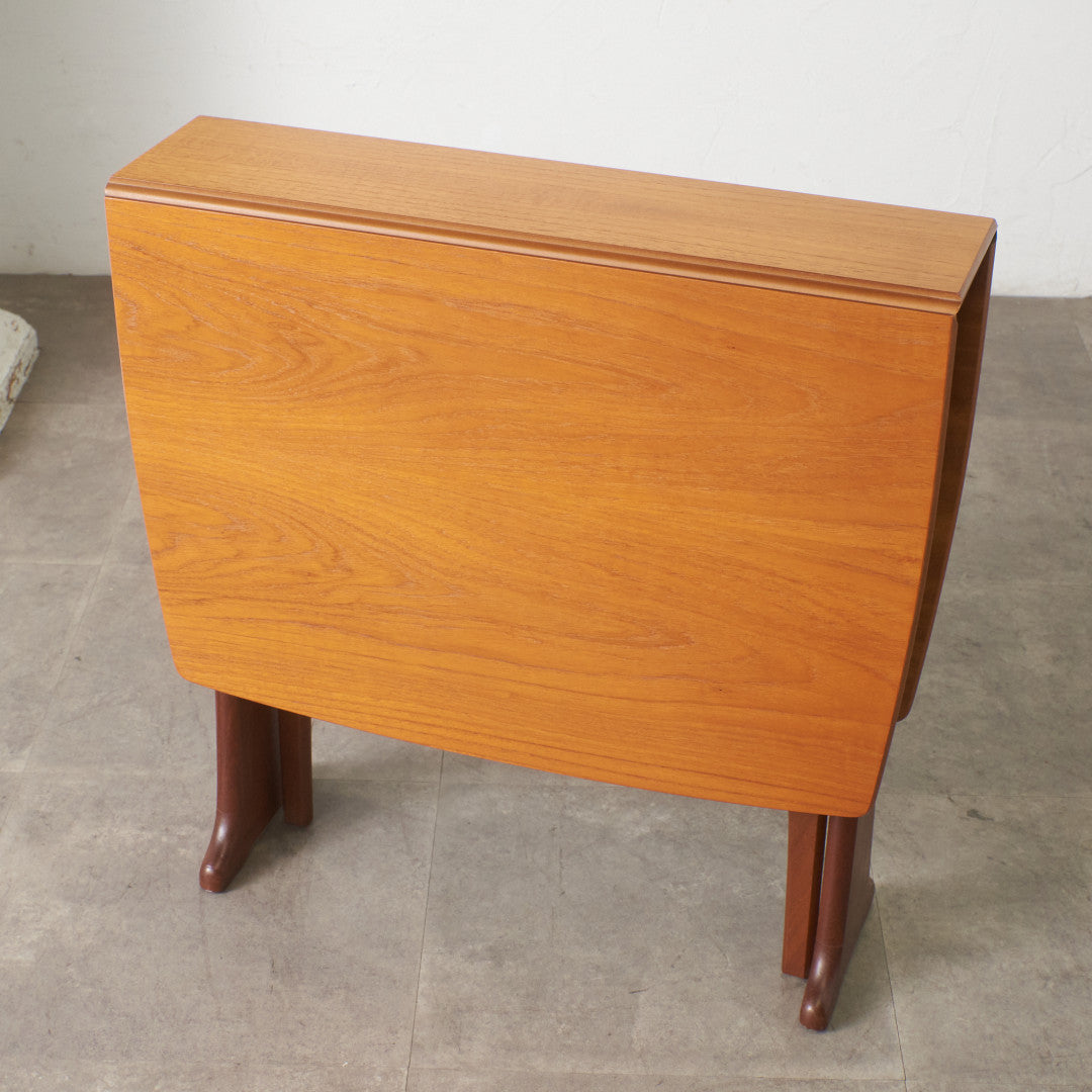 ドロップリーフ ゲートレッグテーブル