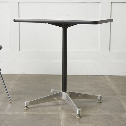 イームズ コントラクトベース テーブル