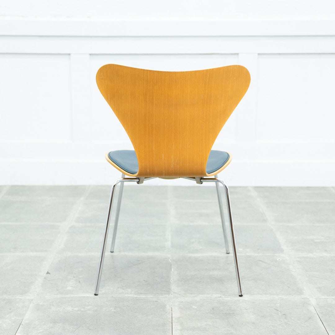 セブンチェア / フロントパディング