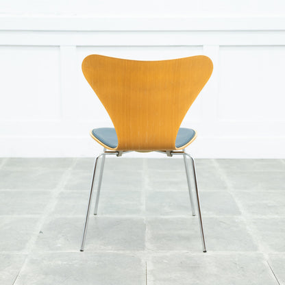 セブンチェア / フロントパディング