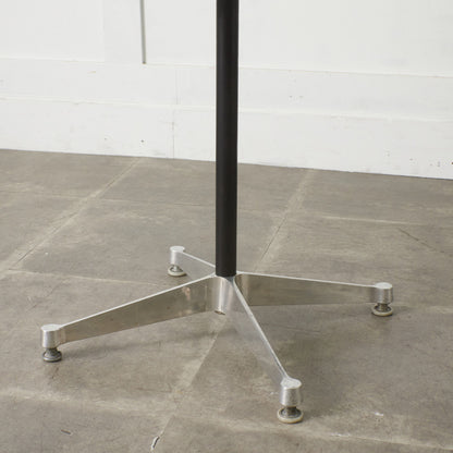 イームズ コントラクトベース テーブル