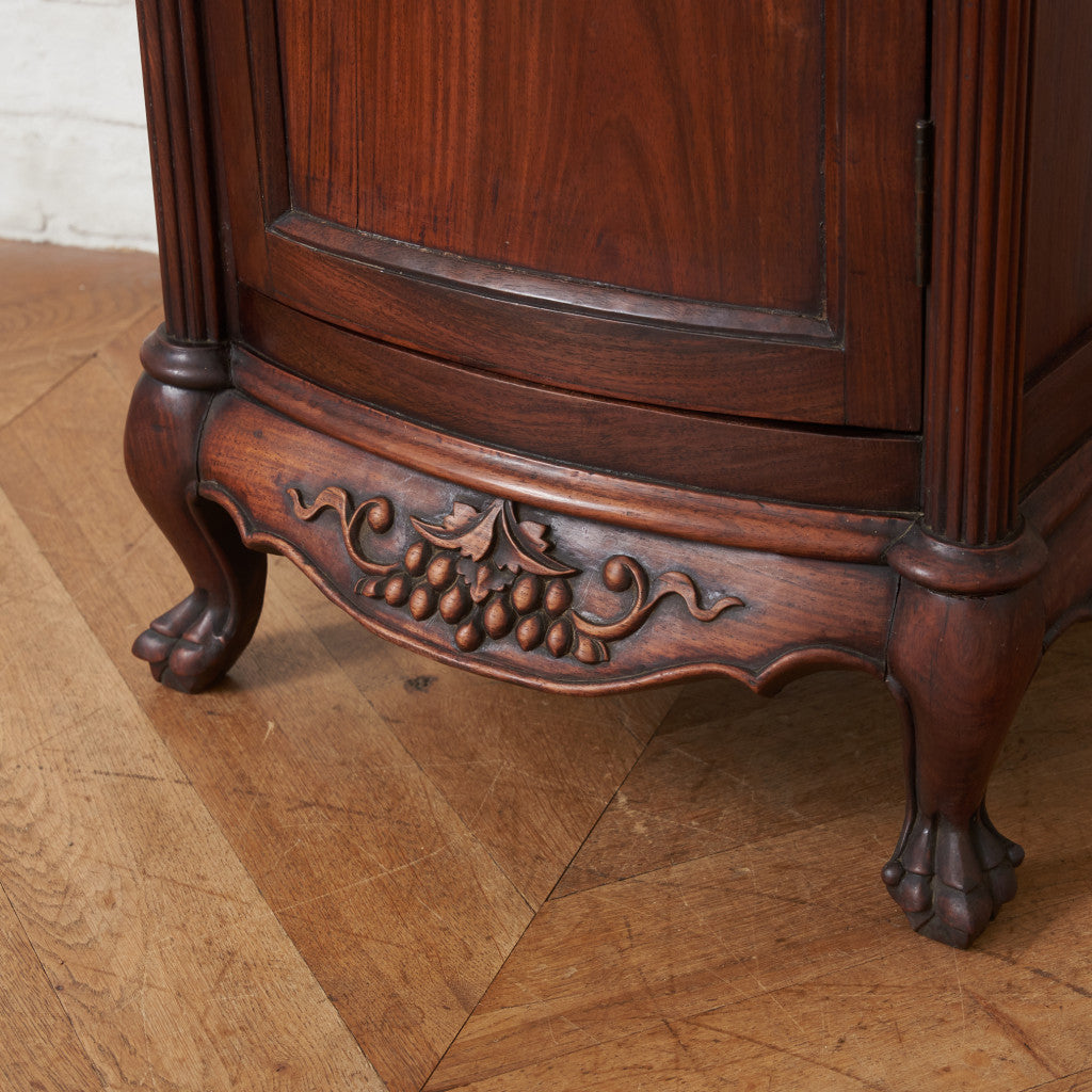 西洋クラシック ウォールナット材キャビネット