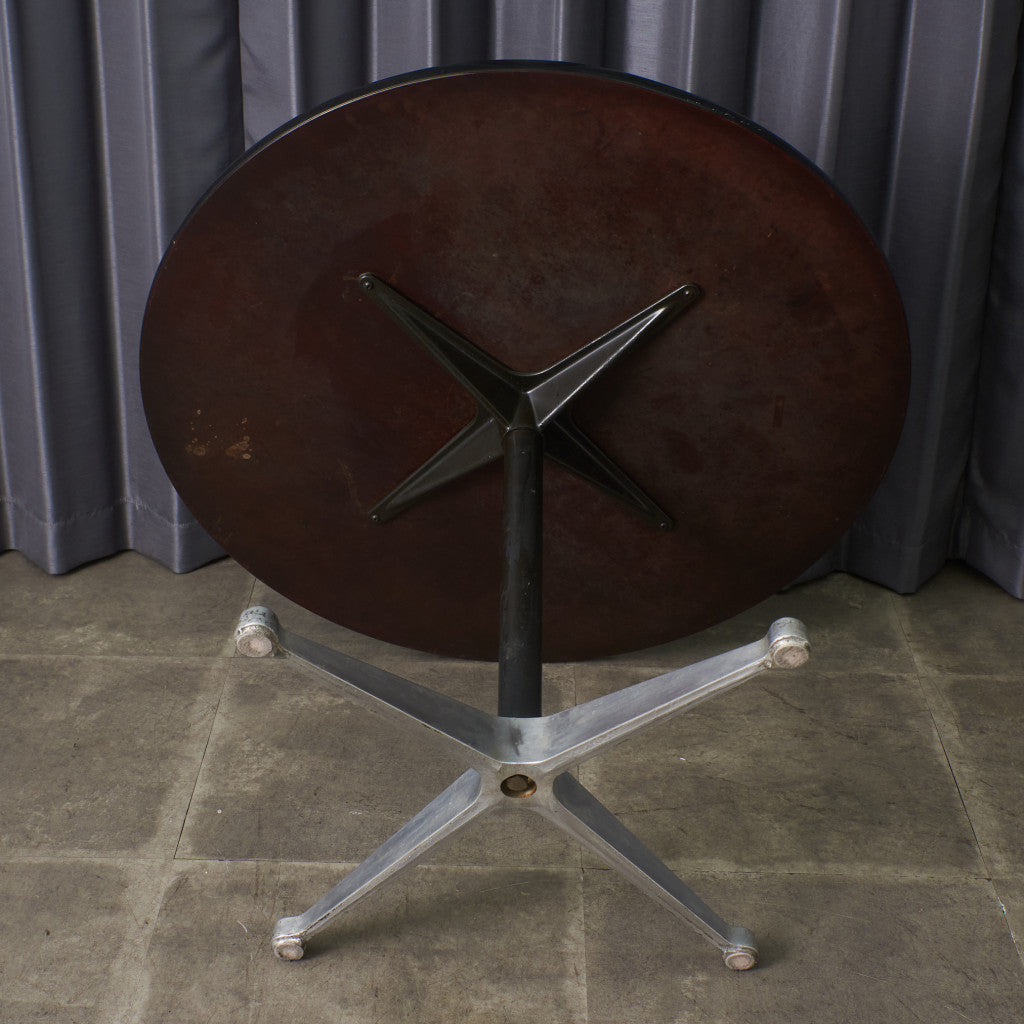 イームズ コントラクトベース ラウンドテーブル