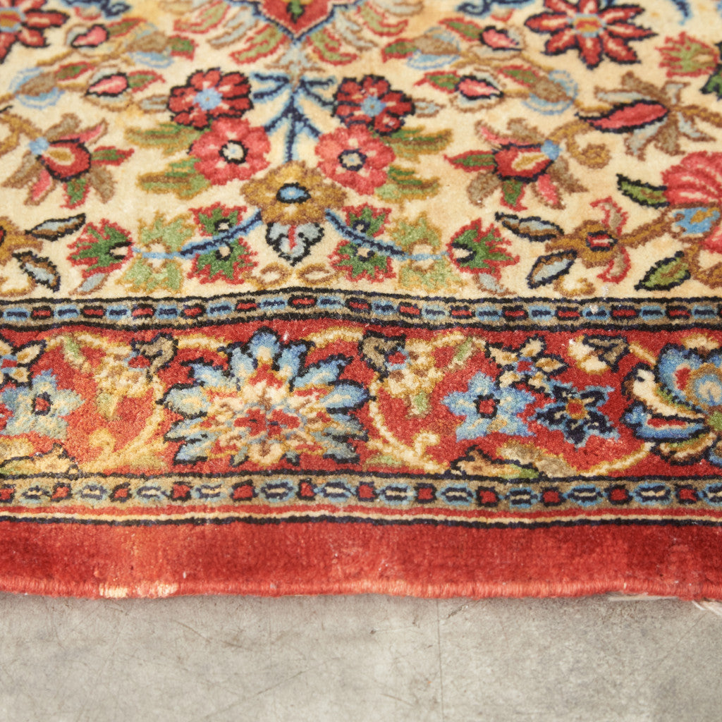 イラン産 ウール製 絨毯