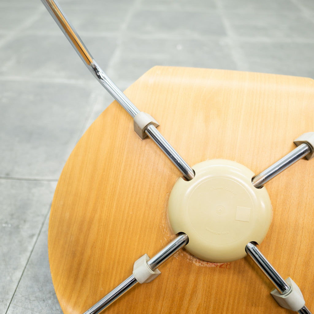 セブンチェア / フロントパディング