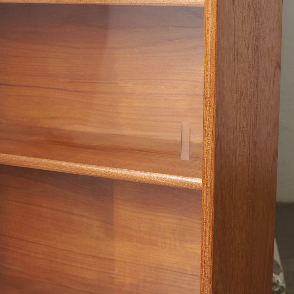 ヴィンテージ ナロー ガラスキャビネット