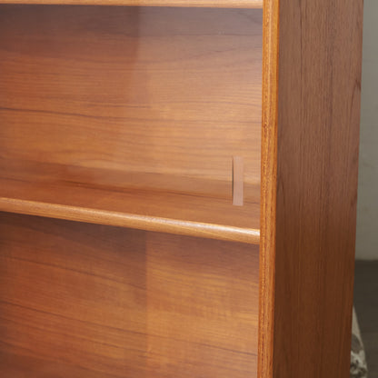 ヴィンテージ ナロー ガラスキャビネット