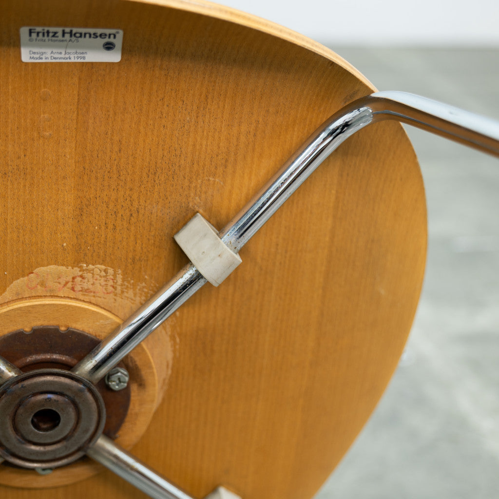 セブンチェア / フロントパディング