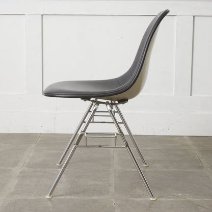 サイドシェルチェア スタッキングベース