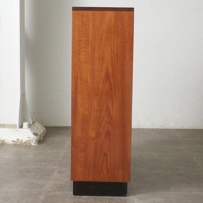 英国ヴィンテージ ナローガラスキャビネット