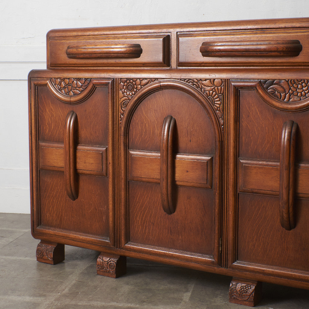 英国アンティーク・オーク材 サイドボード・木彫刻・バルボスレッグ・アールデコ 英国アンティーク アールデコ様式 サイドボード｜rocca rocca