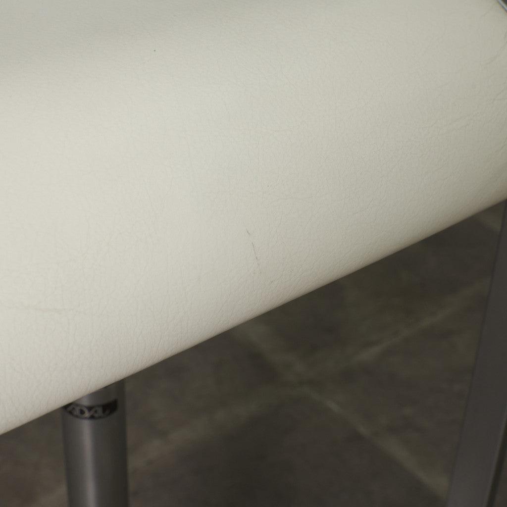 LEM 本革張りスツール