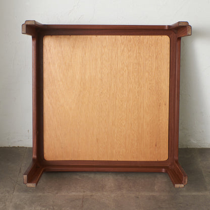 タイルトップ コーヒーテーブル