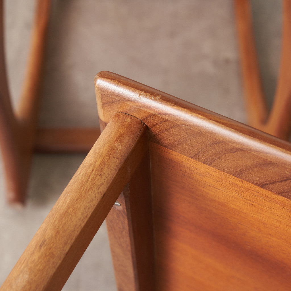 Astro ネストテーブル